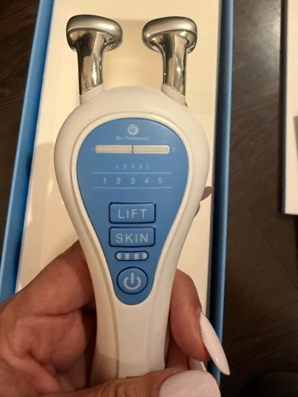 Bio-Therapeutic bt-sculpt Microcurrent Facial Toning System NEW/Open box - Picture 10 of 16